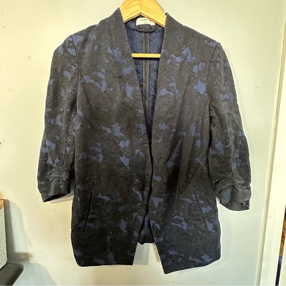 Aritzia BABATON Macauley 3/4 Rolled Sleeve Jacquard Print Blazer - Picture 2 of 8
